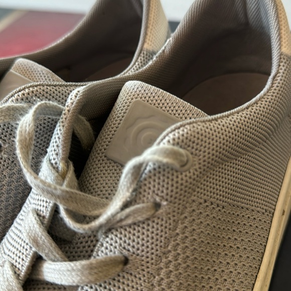 Greats - Brooklyn mesh lo-top sneakers - lightly worn excellent condition - Picture 10 of 14